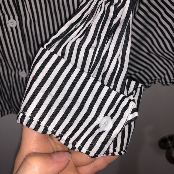 Striped Button Top Bird Embroidery & Ruffles M - Picture 5 of 8